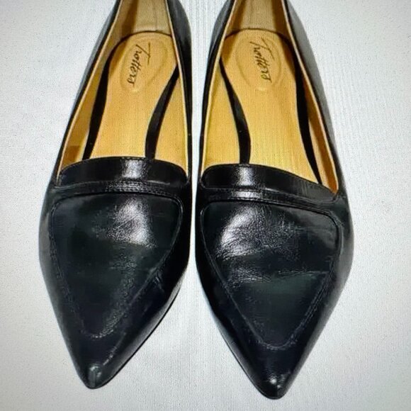 Trotters Black Leather kitten heels, 8.5W - Picture 1 of 6